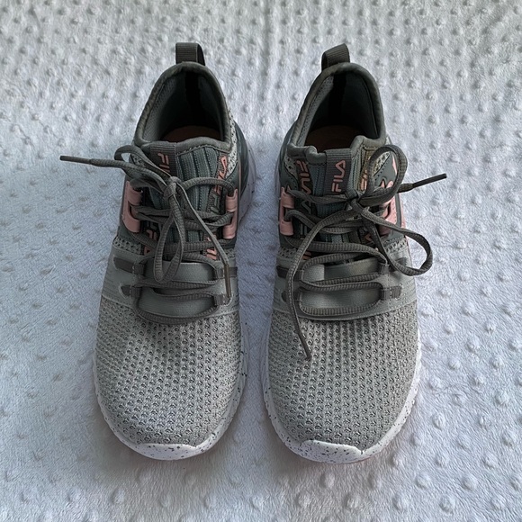 Fila Running Shoes (size 8) - Picture 2 of 12